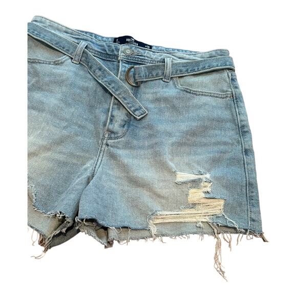 Hollister High Rise Mom Shorts 3" blue denim with belt and buckle size 11 - Picture 3 of 9